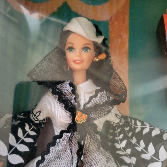Year 1994 Barbie Hollywood Legends Gone With The Wind Doll - SCARLETT O'HARA - Picture 3 of 8